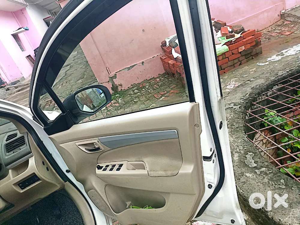 Maruti Suzuki Ertiga 2016