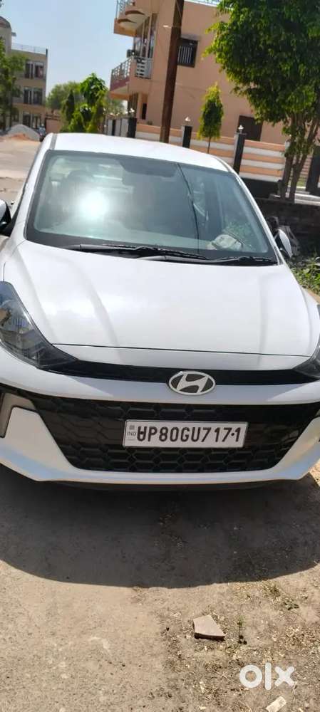 Hyundai Aura 2023 Cng & Hybrids Well Maintained