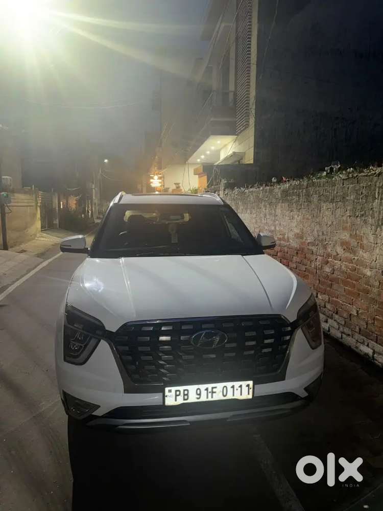 Hyundai Alcazar 2021 Diesel 81000 Km Driven. Under Warranty Till 2028