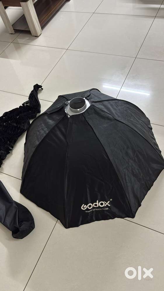 Godox Octa Softbox 120cm with Bowens Mount and Honeycomb Grid (Black)