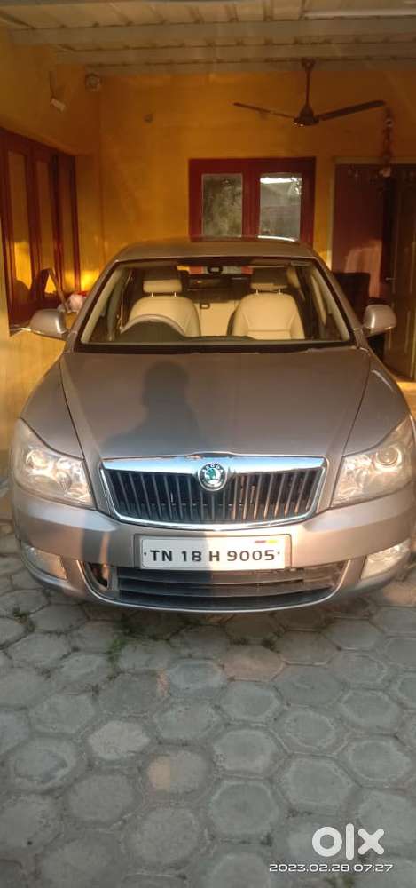 Skoda Laura Diesel Manual 2011