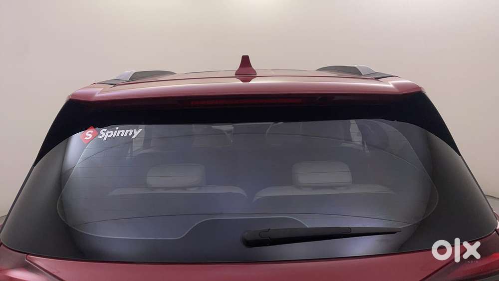 Mahindra Xuv700 2.0 Ax 7 Petrol At Luxury Pack Str, 2021, Petrol