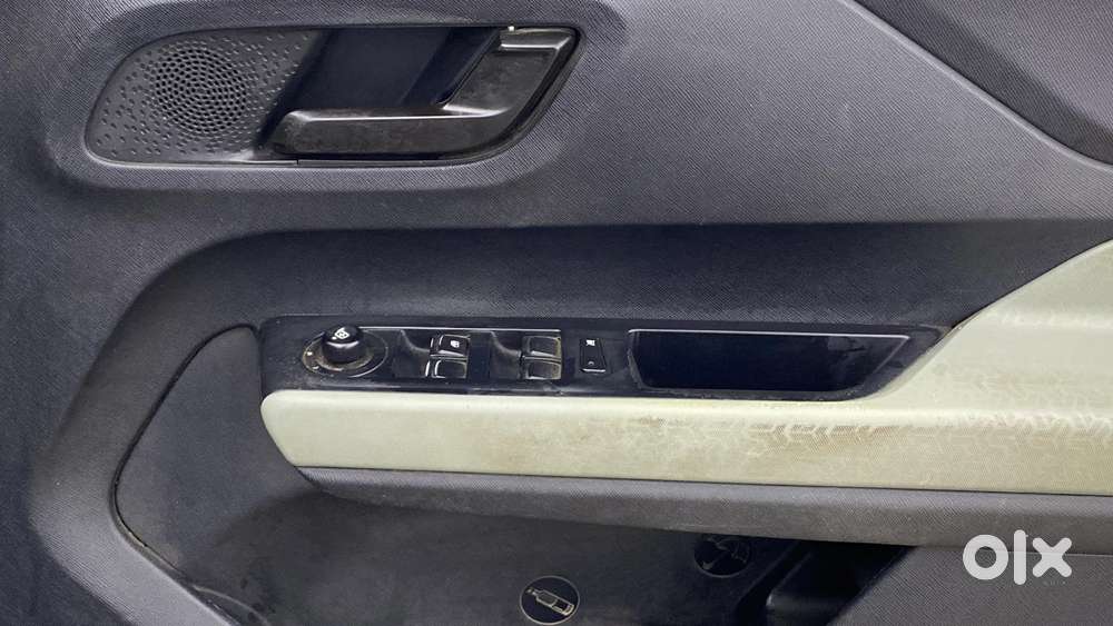 Tata Punch Camo Adventure Mt, 2022, Petrol