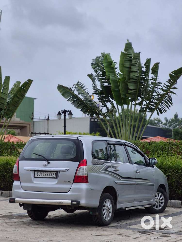 Toyota Innova 2.5 E Diesel Ms 7-seater, 2012, Diesel