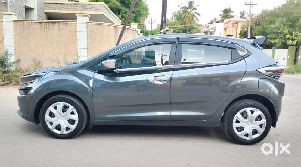 Tata Altroz 1.2 Xm Plus, 2024, Petrol