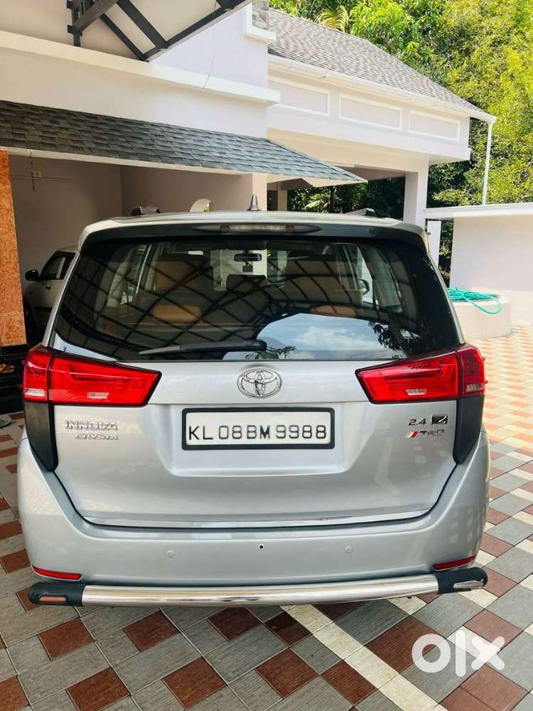 Toyota Innova Crysta 2.8 Gx At 8s, 2017, Diesel