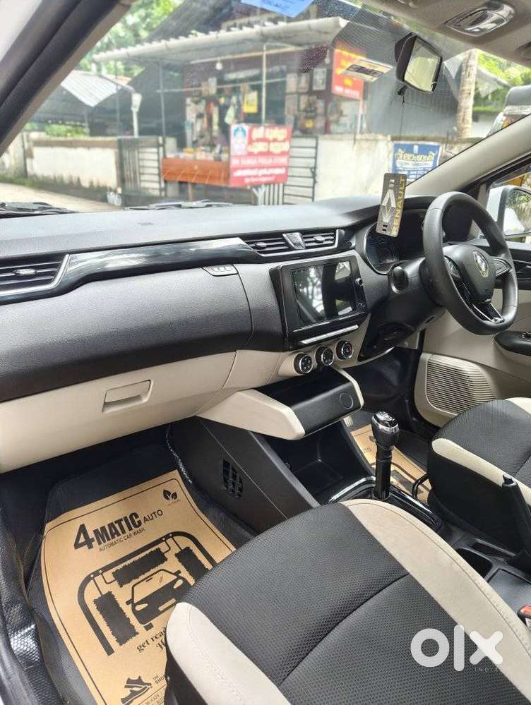 Renault Triber Rxt, 2021, Petrol
