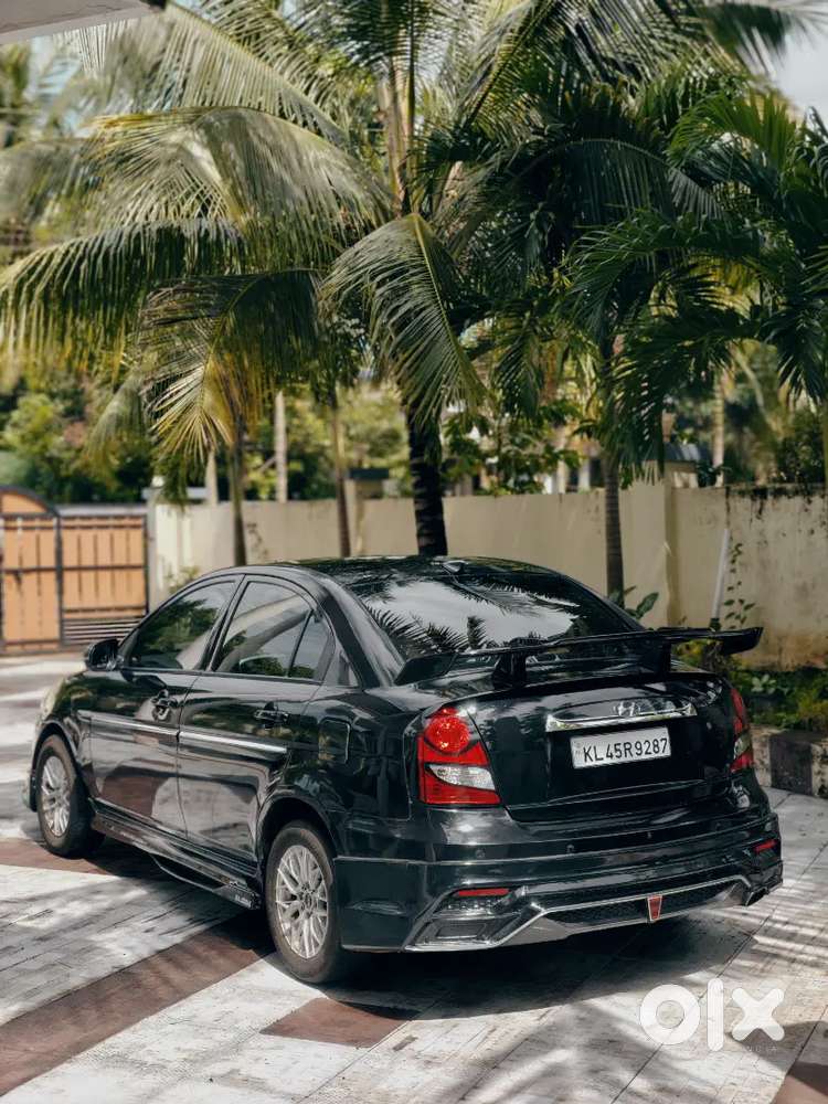 Hyundai Verna 2010