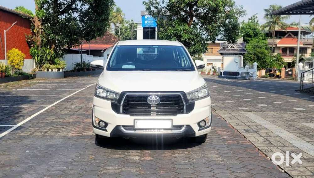 Toyota Innova Crysta G 8 Str, 2017, Diesel