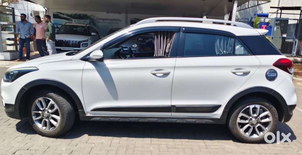 Hyundai I20 Active 2017 Petrol Well Maintained