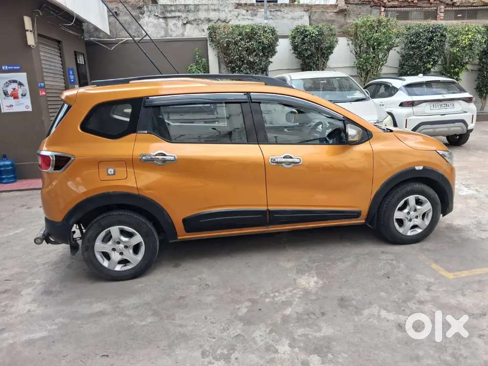 Renault Triber Rxz Petrol 2nd Owner