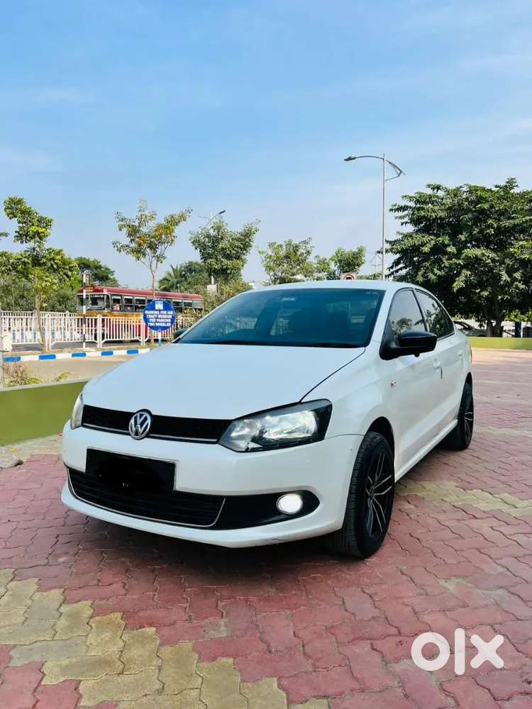Volkswagen Vento 2014 Petrol 72000 Km Driven