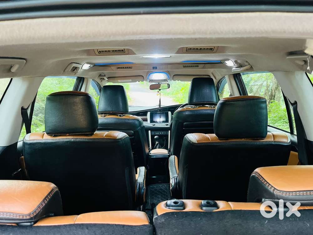 Toyota Innova Crysta 2017 Diesel Well Maintained