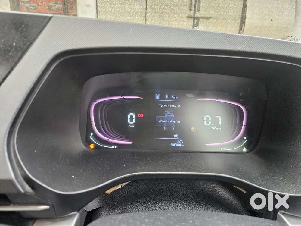 Kia Carens 1.5 Diesel 2023 Luxury