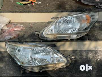 Innova shop headlight olx