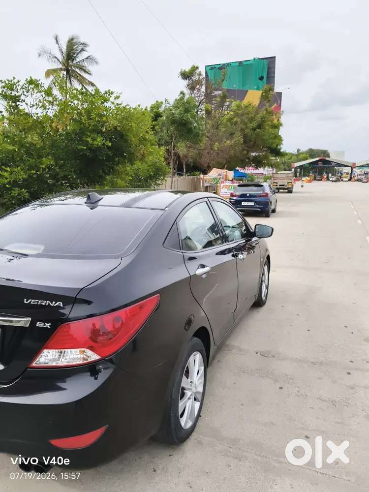 Hyundai Verna 1.6 Crdi Sx