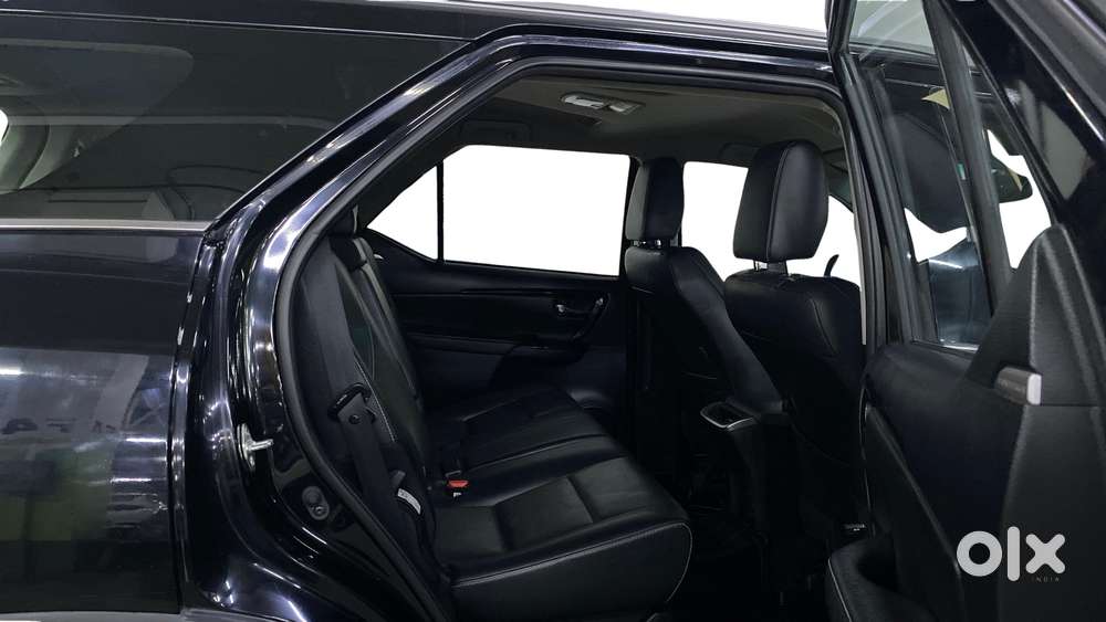 Toyota Fortuner [2021-ongoing] 2.8 2wd Diesel Mt, 2024, Diesel
