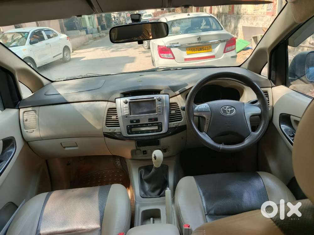 Toyota Innova 2.5 Z Diesel 7 Seater, 2014, Diesel