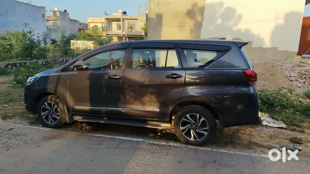 Toyota Innova Crysta 2021 Diesel 124000 Km