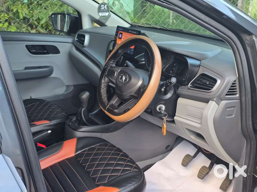Tata Altroz 1.2 Xe, 2020, Petrol