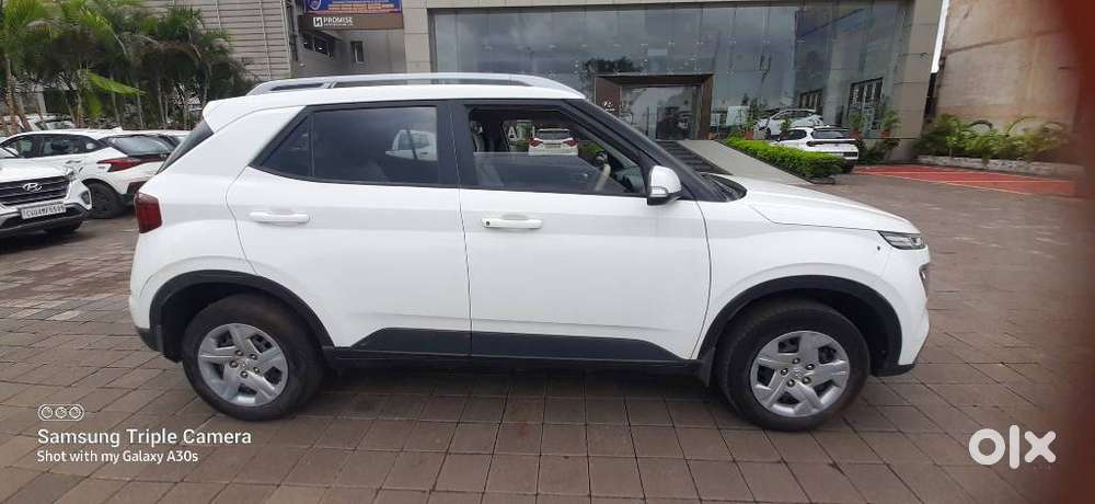 Hyundai Venue 1.2 S Plus, 2021, Petrol