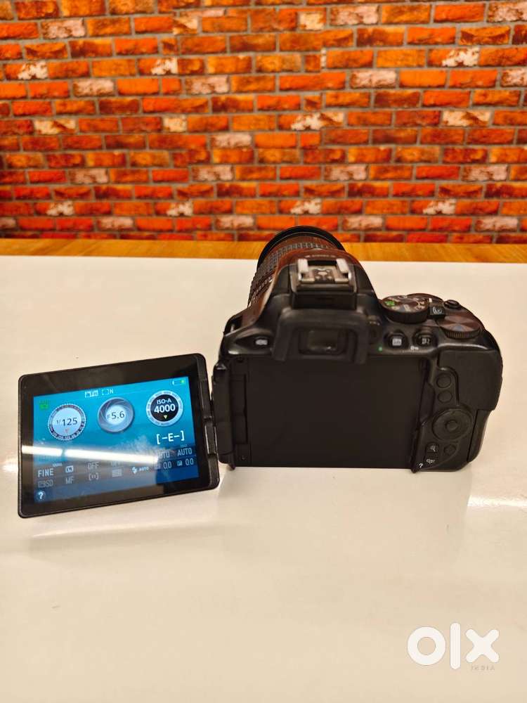 Nikon D5600 with 18-105mm Lens |  DSLR Camera| new Condition