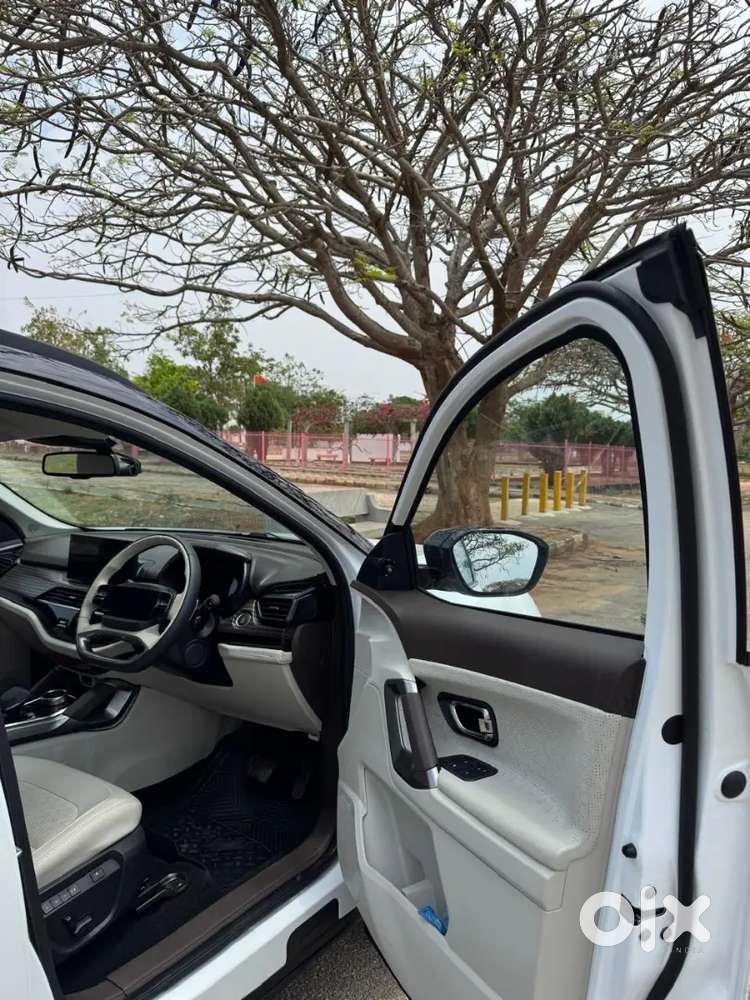 Tata Safari 2025 Diesel 32000 Km Driven