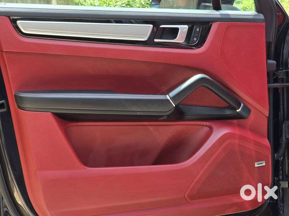 Porsche Cayenne Platinum Edition, 2022, Petrol