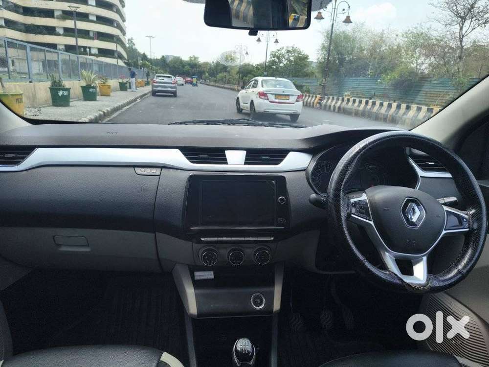 Renault Triber Rxz, 2021, Petrol