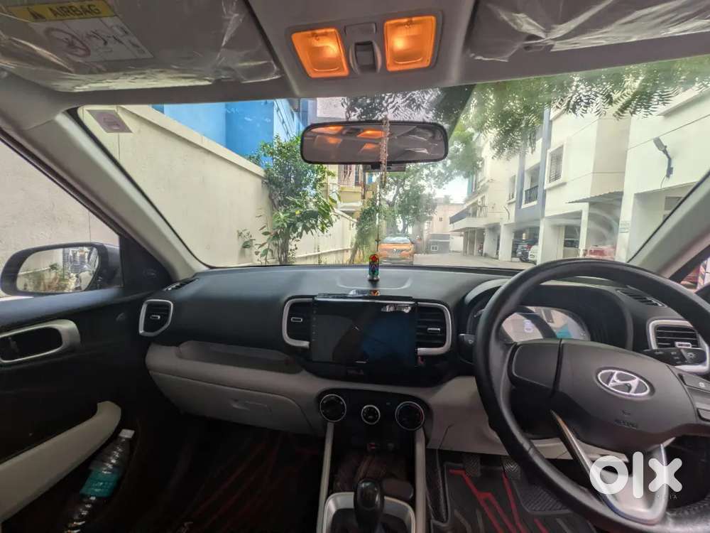 Hyundai Venue E Plus Petrol 2025