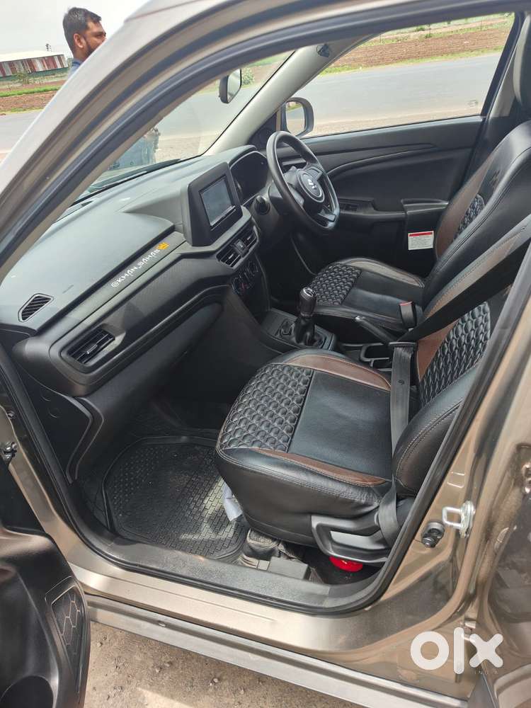 Maruti Suzuki Brezza 1.5 Lxi Cng, 2024, Cng & Hybrids