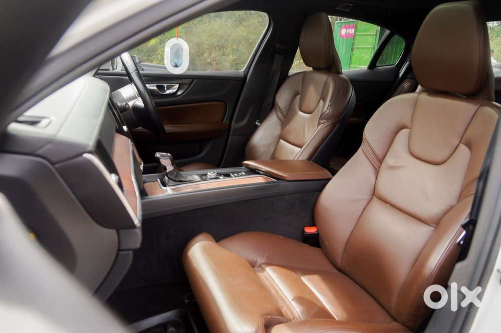 Volvo S60 T4 Inscription, 2021, Petrol