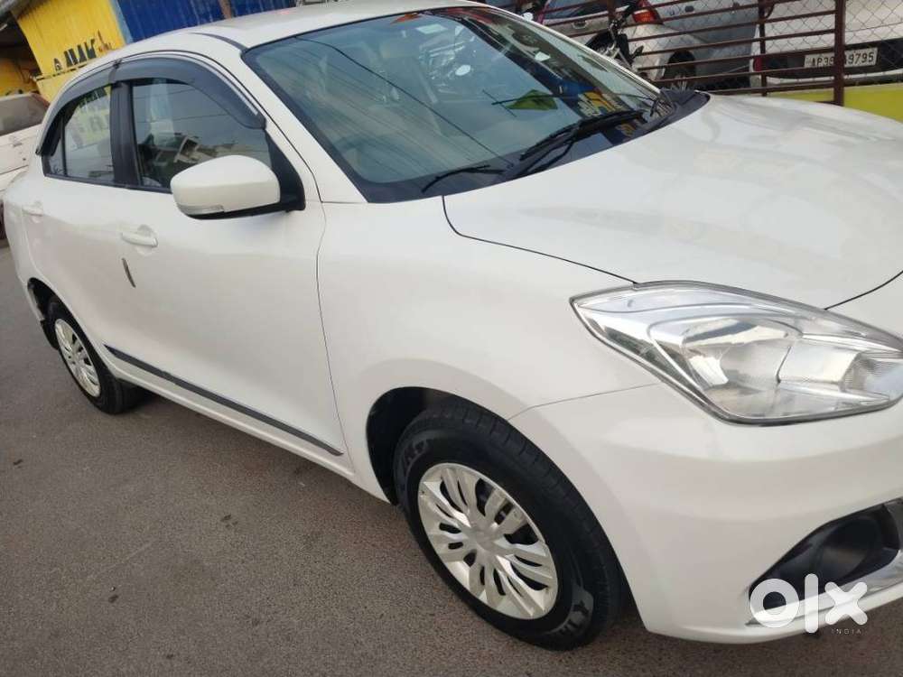 Maruti Suzuki Dzire 1.2 Vxi, 2021, Petrol