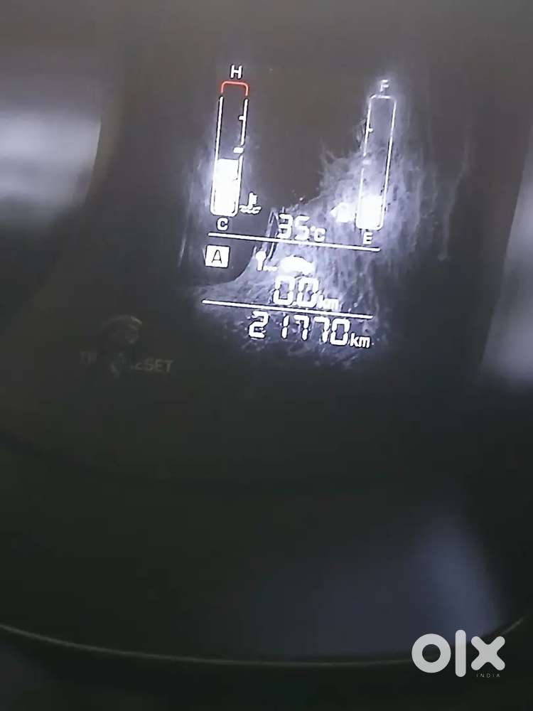 Hyundai Venue 2021 Petrol 21770 Km Driven