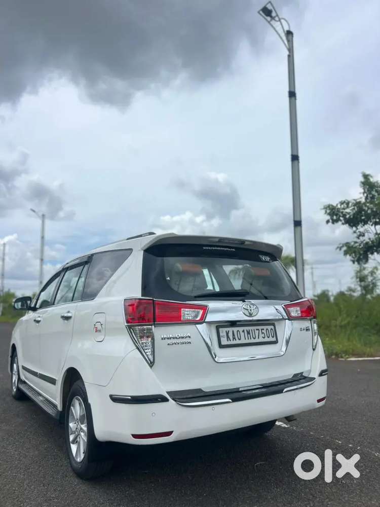 Toyota Innova Crysta 2020