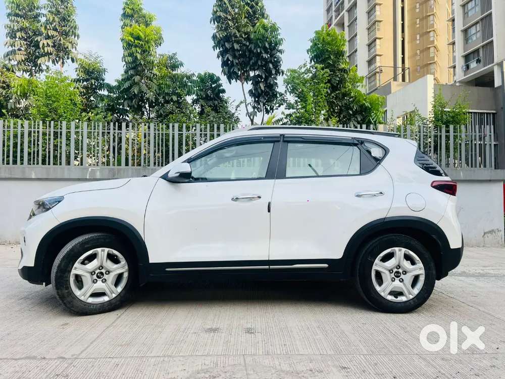 Kia Sonet Htx 2021 Dec Car 
Owner 1 
27000km Imt With Recently Service