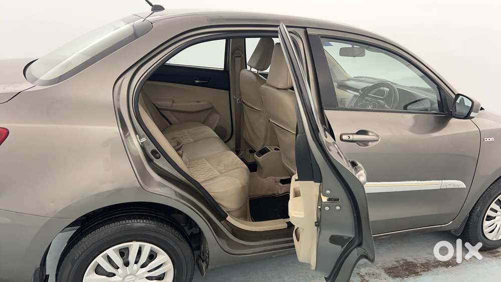 Maruti Suzuki Dzire Vdi Amt, 2017, Diesel