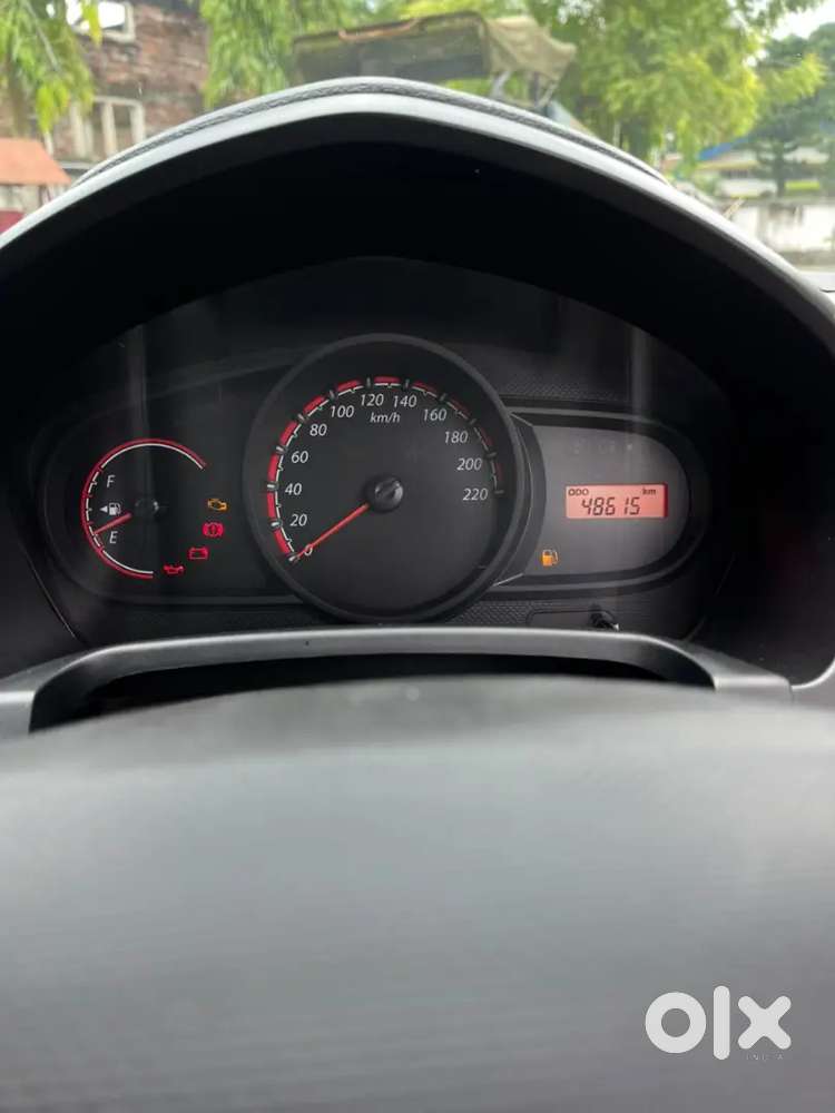 Ford Figo Petrol 2015
