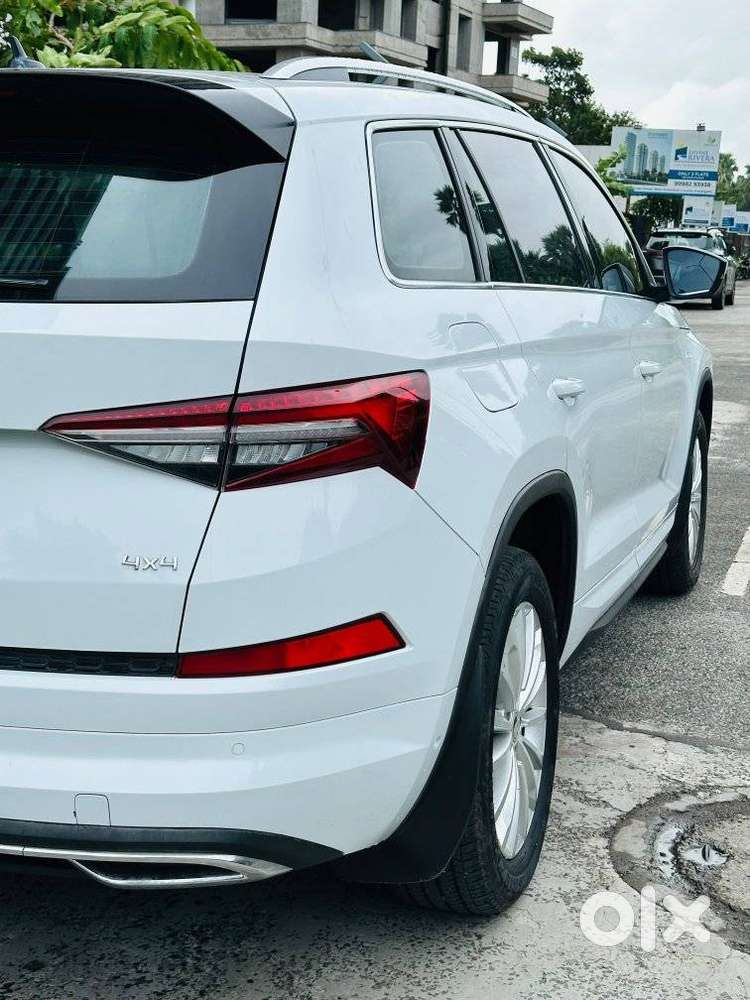 Skoda Kodiaq 2.0 L&k Tsi Dsg, 2023, Petrol