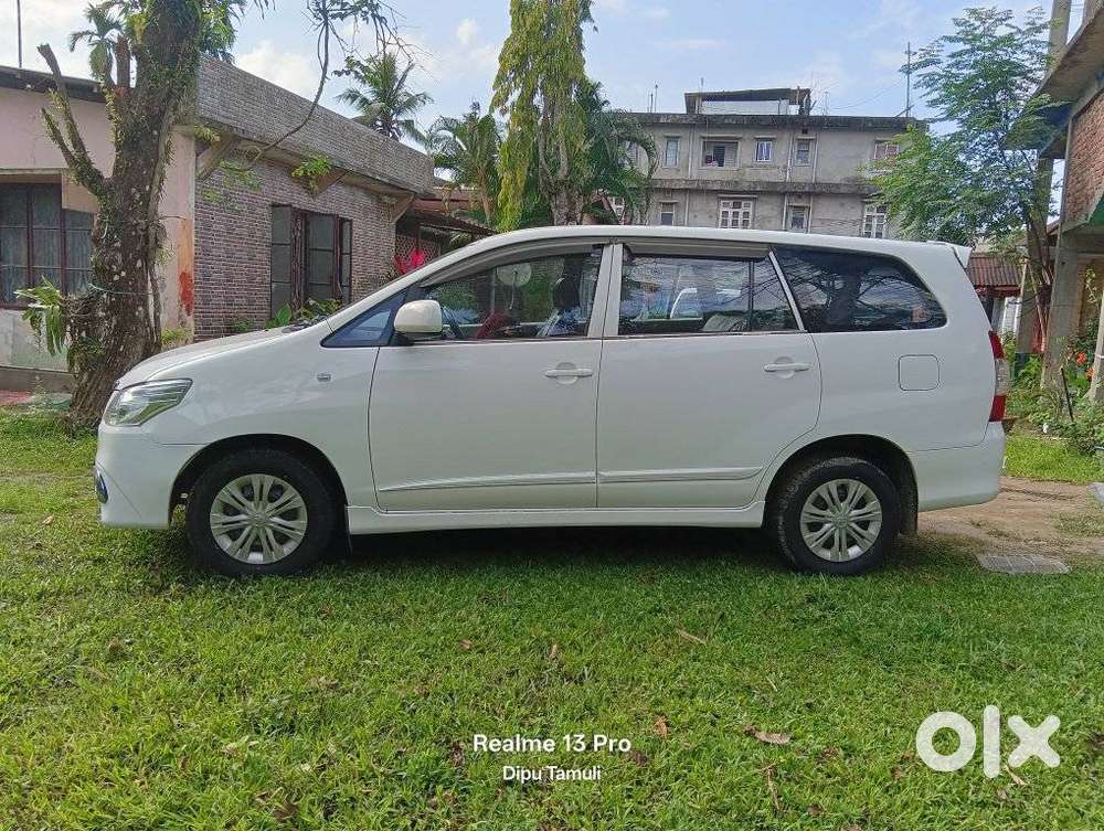 Toyota Innova 2.5 G (diesel) 8 Seater, 2014, Diesel