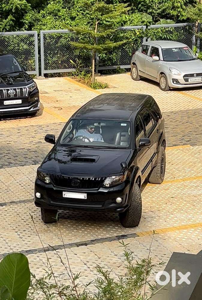 Toyota Fortuner 2010 Diesel Well Maintained