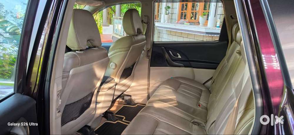 Mahindra Xuv W10 For Sale