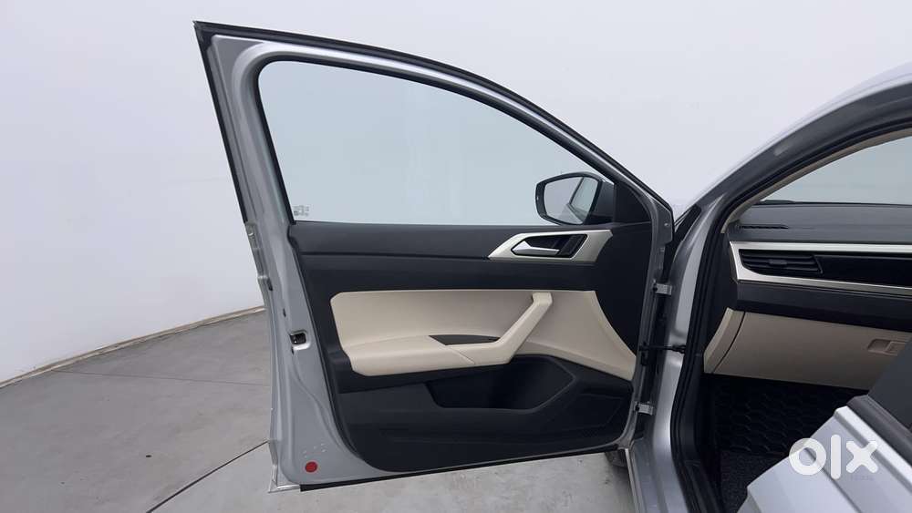 Volkswagen Virtus Highline Plus 1.0 Tsi At, 2022, Petrol