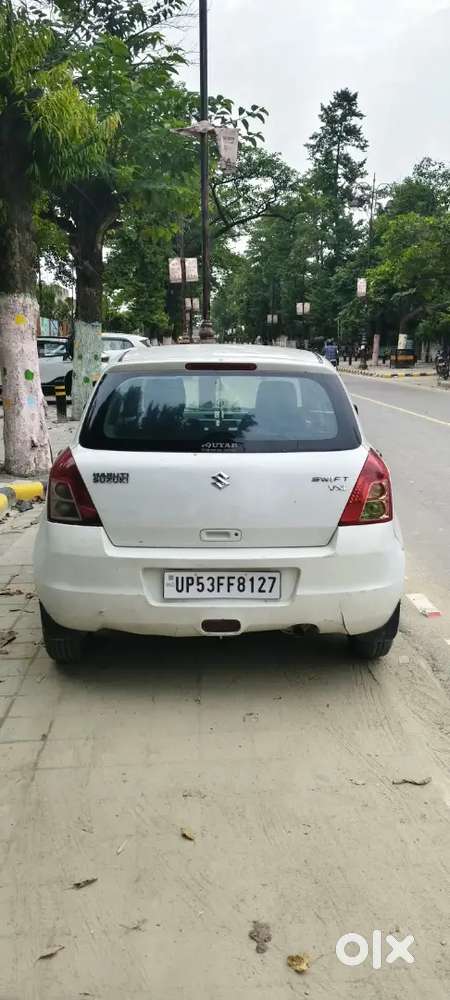 Maruti Suzuki Swift Vxi 2010 Oem Fitting Cng + Petrol