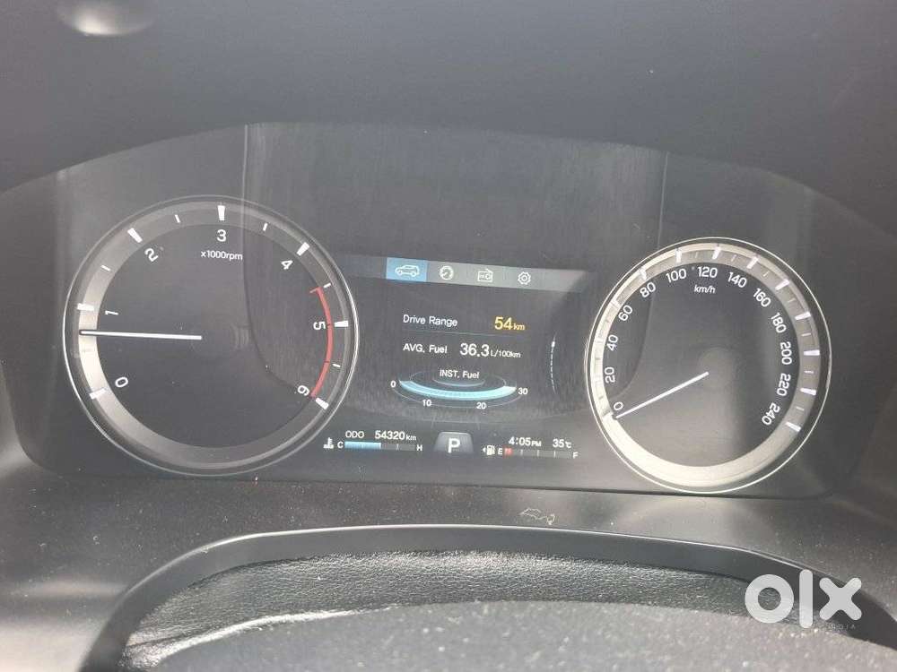 Mahindra Alturas G4 4wd At, 2021, Diesel