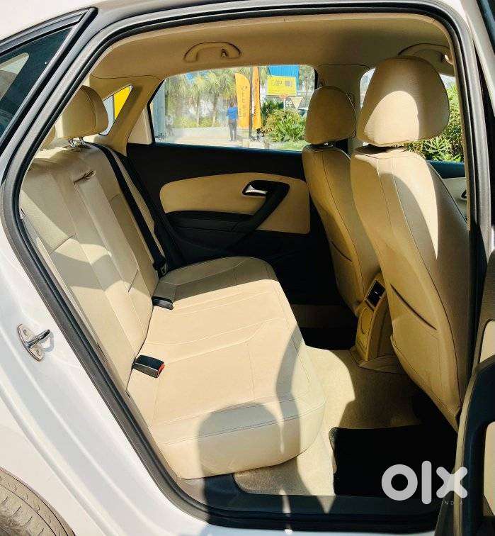 Volkswagen Vento 1.2 Tsi Highline At, 2013, Petrol