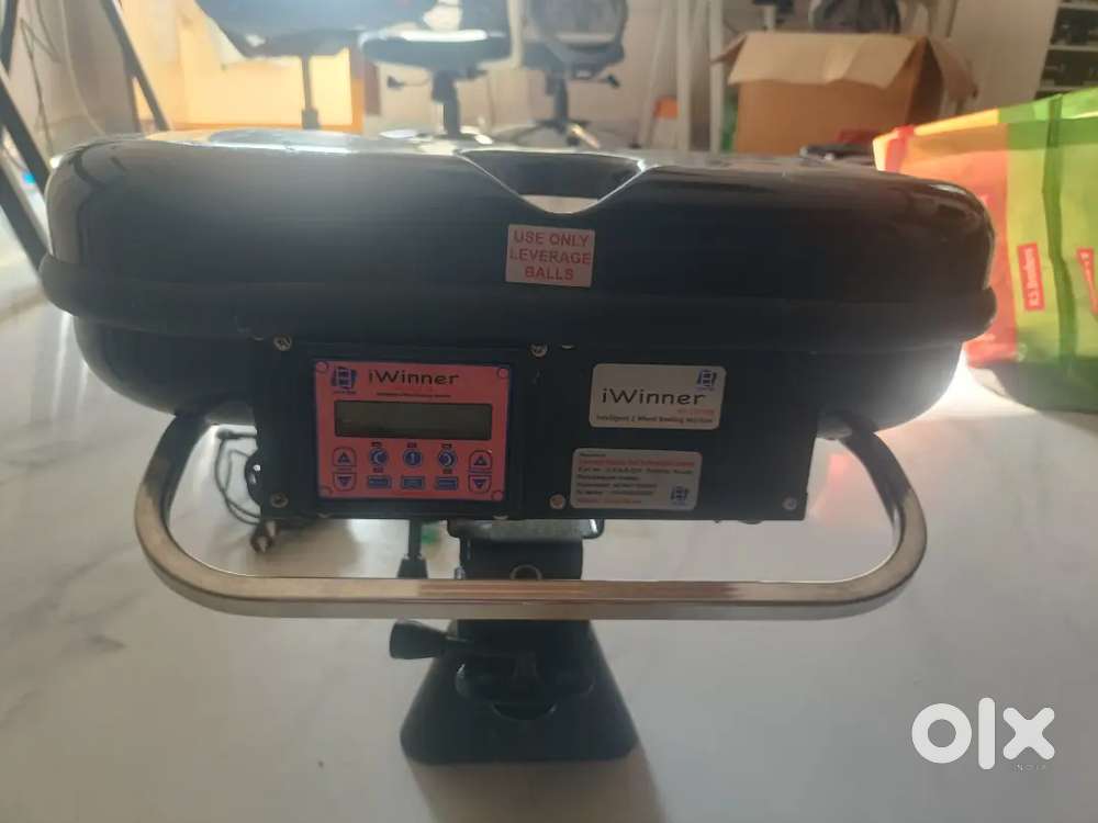 I winner special edition Cricket ball throwing machine