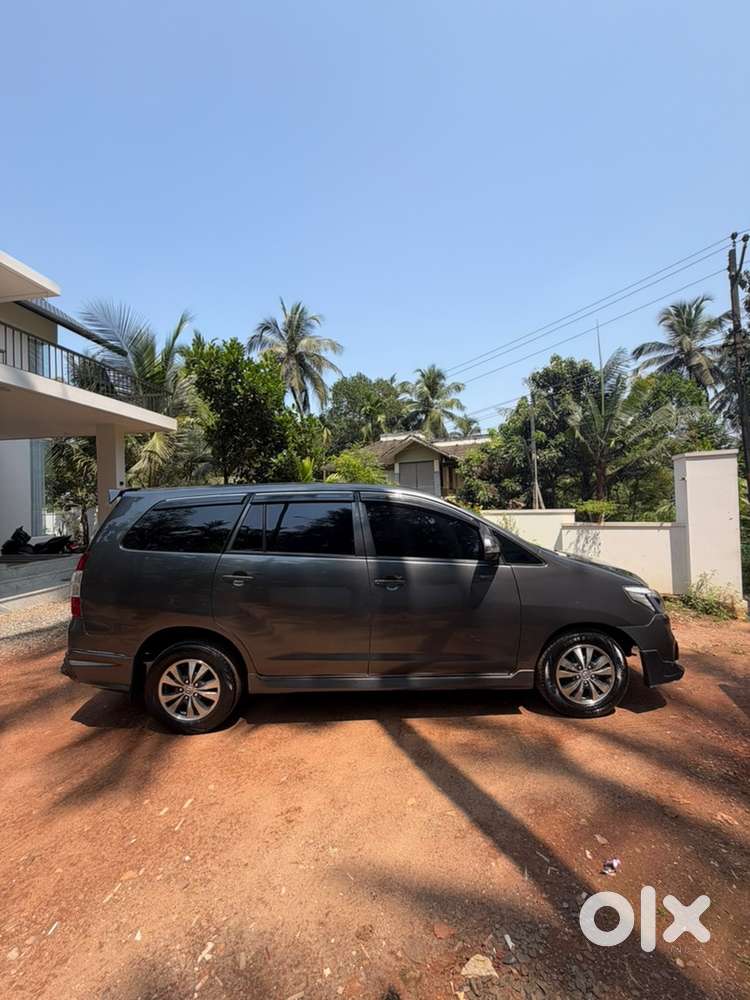 Toyota Innova Diesel 2015