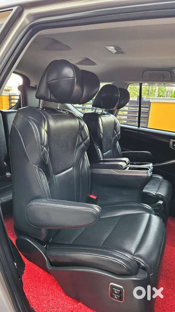 Toyota Innova Crysta 2.4 Z 7 Str, 2025, Diesel