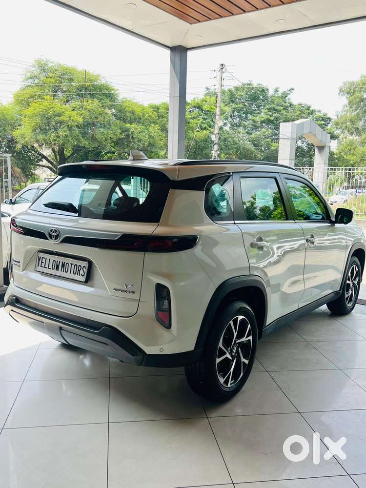 Toyota Urban Cruiser Hyryder 1.5 V Neo Drive, 2025, Petrol